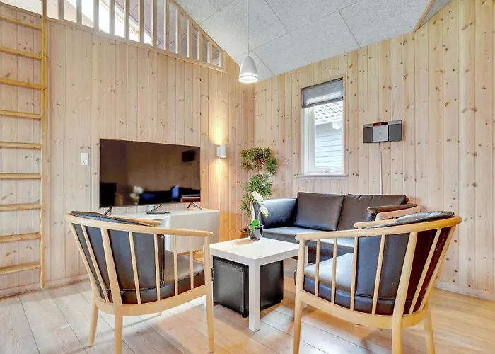 Awesome In Sydals With Kitchen